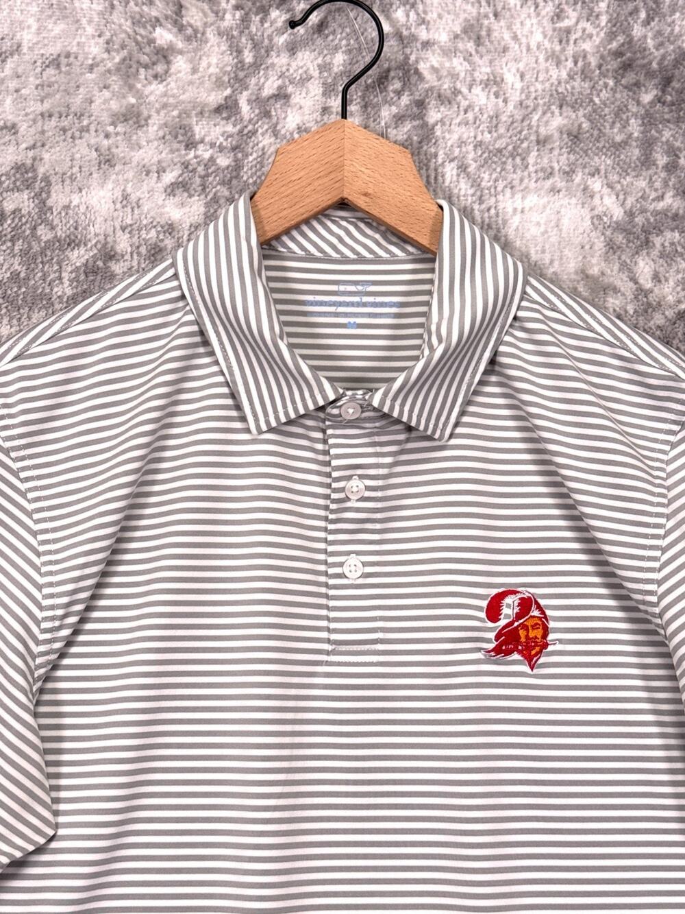 Vineyard Vines Tampa Bay Buccaneers Polo Shirt Medium Mens Retro Logo